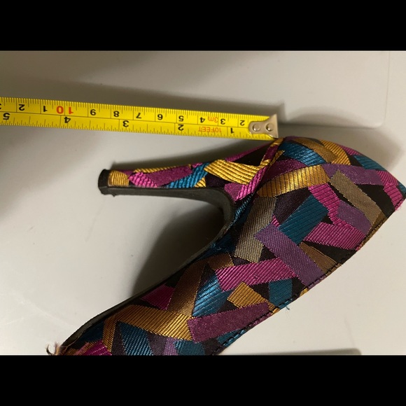 Rocket Dog Multi-Color Pumps - Picture 10 of 10